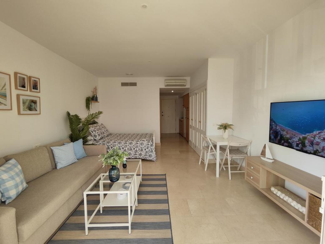 Estudio Puerto De Sotogrande سان روكي المظهر الخارجي الصورة