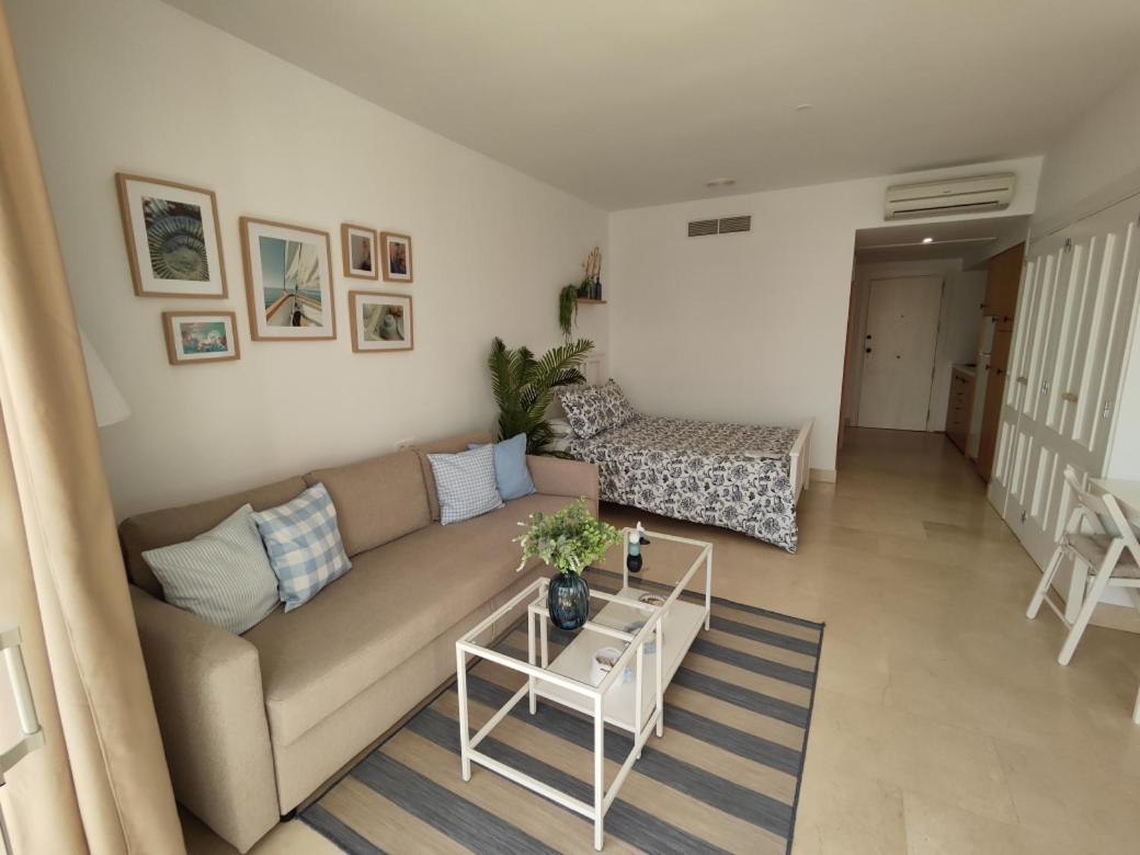 Estudio Puerto De Sotogrande سان روكي المظهر الخارجي الصورة